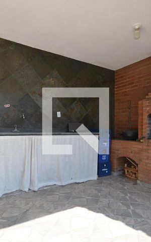 Casa para alugar com 330m², 3 quartos e 3 vagasChurrasqueira