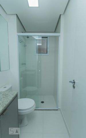 Apartamento à venda com 69m², 2 quartos e 1 vaga Apartamento à venda com 69m², 2 quartos e 1 vagaBanheiro da Suíte