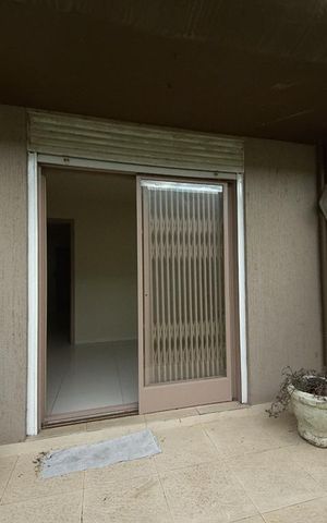 Apartamento à venda com 60m², 2 quartos e 1 vagaSacada Quarto 2