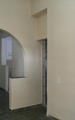 Casa para alugar com 60m², 2 quartos e sem vaga Casa para alugar com 60m², 2 quartos e sem vagaSala