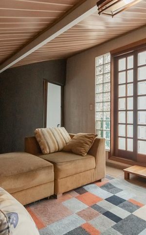Casa de condomínio à venda com 180m², 3 quartos e 2 vagas Casa de condomínio à venda com 180m², 3 quartos e 2 vagasSala 1