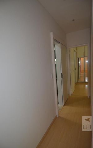 Apartamento para alugar com 70m², 2 quartos e sem vagaCorredor