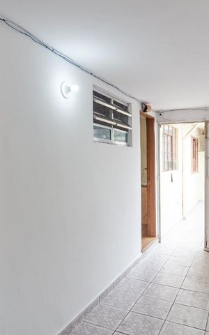 Casa para alugar com 120m², 2 quartos e 1 vaga Casa para alugar com 120m², 2 quartos e 1 vagaEntrada