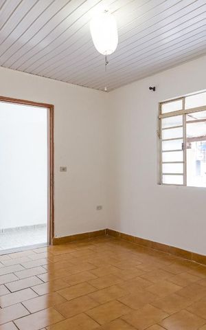Casa para alugar com 120m², 2 quartos e 1 vaga Casa para alugar com 120m², 2 quartos e 1 vagaSala