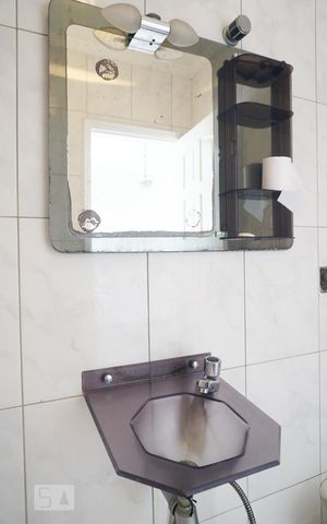 Casa à venda com 300m², 5 quartos e 4 vagasCasa 1 - Banheiro 1