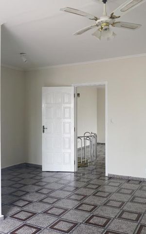 Casa à venda com 300m², 5 quartos e 4 vagasCasa 1 - Suíte