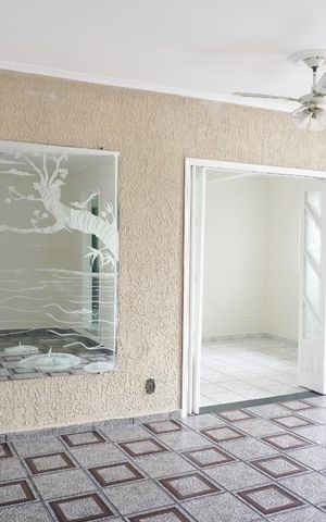 Casa à venda com 300m², 5 quartos e 4 vagasCasa 1 - Suíte