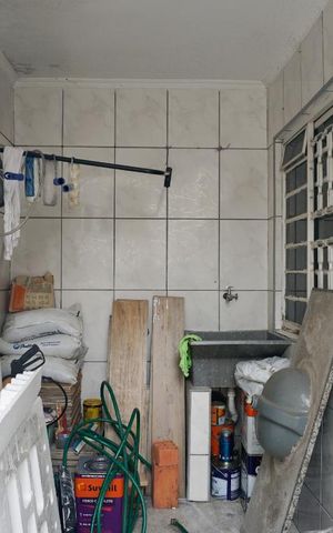 Casa à venda com 300m², 5 quartos e 4 vagasCasa 2 - Lavanderia