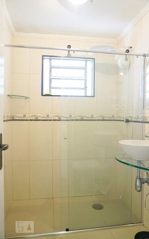 Casa à venda com 300m², 5 quartos e 4 vagasCasa 1 - Banheiro 2