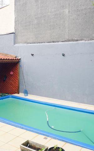 Casa à venda com 300m², 5 quartos e 4 vagasPiscina