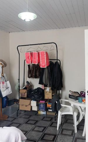 Casa à venda com 300m², 5 quartos e 4 vagasCasa 2 - Quarto 1