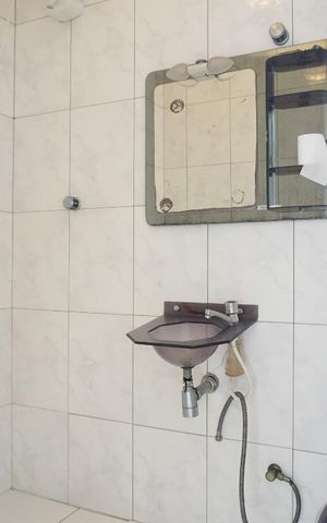 Casa à venda com 300m², 5 quartos e 4 vagasCasa 1 - Banheiro 1