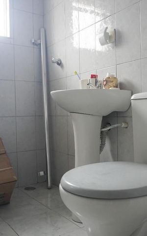Casa à venda com 300m², 5 quartos e 4 vagasCasa 2 - Banheiro 1