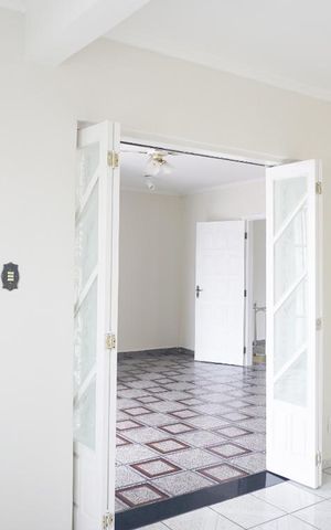 Casa à venda com 300m², 5 quartos e 4 vagasCasa 1 - Suíte