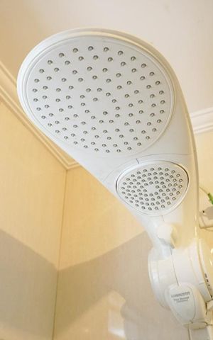 Casa à venda com 300m², 5 quartos e 4 vagasCasa 1 - Banheiro 2