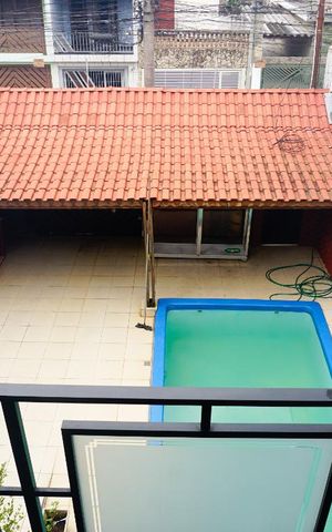 Casa à venda com 300m², 5 quartos e 4 vagasCasa 1 - Varanda da Suíte