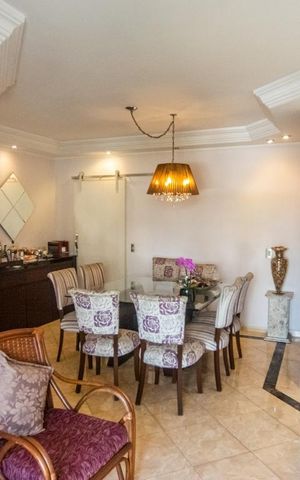 Apartamento à venda com 114m², 3 quartos e 3 vagas Apartamento à venda com 114m², 3 quartos e 3 vagasSala