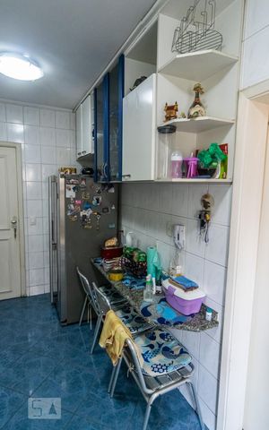 Apartamento à venda com 114m², 3 quartos e 3 vagas Apartamento à venda com 114m², 3 quartos e 3 vagasCozinha