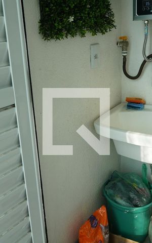 Apartamento à venda com 32m², 1 quarto e sem vagaÁrea de Serviço