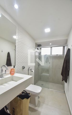 Apartamento à venda com 75m², 2 quartos e 1 vagaBanheiro 01