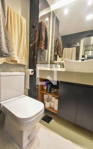 Apartamento à venda com 75m², 2 quartos e 1 vagaBanheiro Suíte 02
