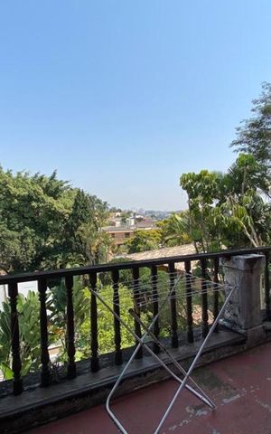 Casa à venda com 544m², 4 quartos e 3 vagas Casa à venda com 544m², 4 quartos e 3 vagasSuíte 2 - Varanda