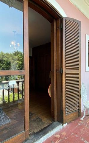 Casa à venda com 544m², 4 quartos e 3 vagas Casa à venda com 544m², 4 quartos e 3 vagasSuíte 1 - Varanda