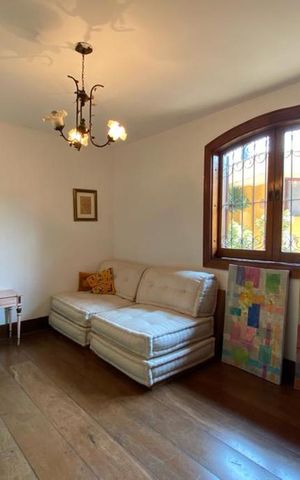 Casa à venda com 544m², 4 quartos e 3 vagas Casa à venda com 544m², 4 quartos e 3 vagasQuarto 3