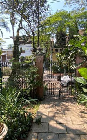 Casa à venda com 544m², 4 quartos e 3 vagas Casa à venda com 544m², 4 quartos e 3 vagasJardim