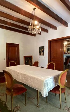 Casa à venda com 544m², 4 quartos e 3 vagas Casa à venda com 544m², 4 quartos e 3 vagasSala de Jantar