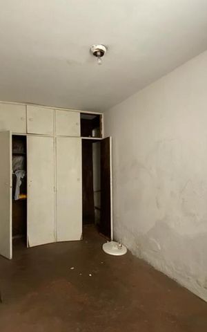 Casa à venda com 544m², 4 quartos e 3 vagas Casa à venda com 544m², 4 quartos e 3 vagasQuarto de Serviço 1