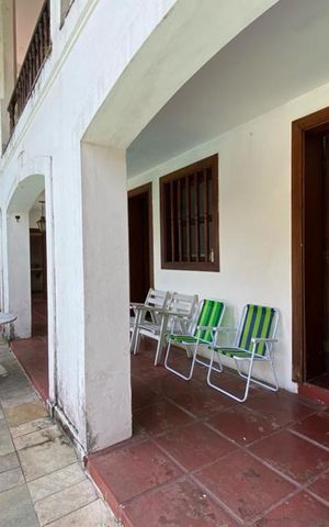Casa à venda com 544m², 4 quartos e 3 vagas Casa à venda com 544m², 4 quartos e 3 vagasQuintal