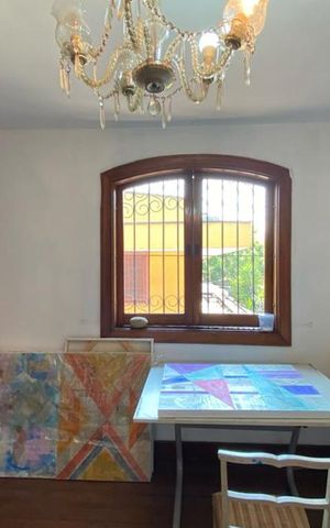 Casa à venda com 544m², 4 quartos e 3 vagas Casa à venda com 544m², 4 quartos e 3 vagasQuarto 4