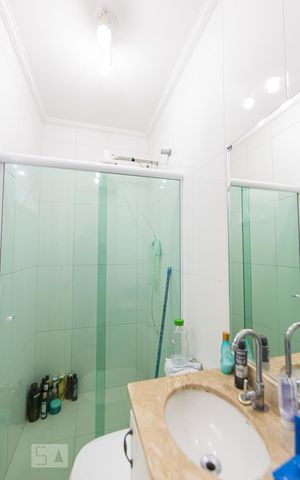 Casa para alugar com 190m², 3 quartos e 3 vagasBanheiro Social