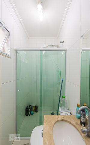 Casa para alugar com 190m², 3 quartos e 3 vagasBanheiro Social