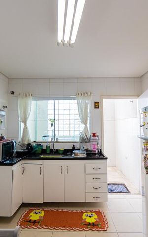 Casa para alugar com 190m², 3 quartos e 3 vagasCozinha