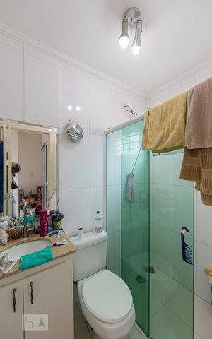 Casa para alugar com 190m², 3 quartos e 3 vagasSuite