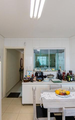 Casa para alugar com 190m², 3 quartos e 3 vagasCozinha