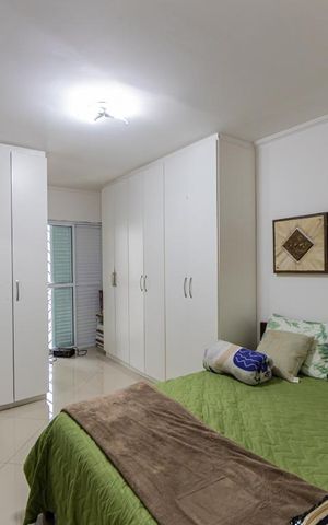 Casa para alugar com 190m², 3 quartos e 3 vagasSuite