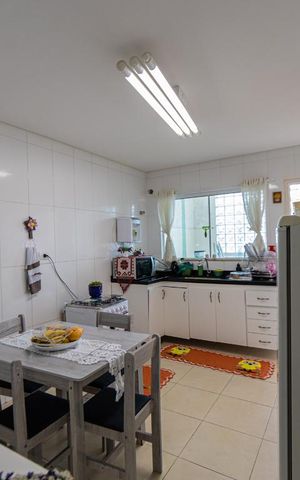 Casa para alugar com 190m², 3 quartos e 3 vagasCozinha