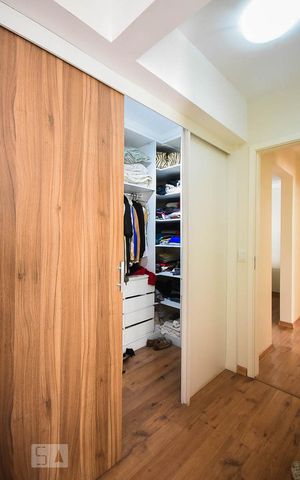 Apartamento à venda com 122m², 3 quartos e 1 vaga Apartamento à venda com 122m², 3 quartos e 1 vagaArmário da suíte