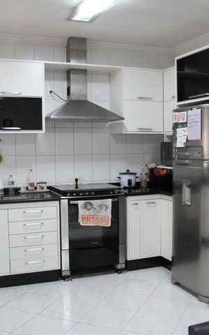 Casa à venda com 250m², 3 quartos e 4 vagasCozinha