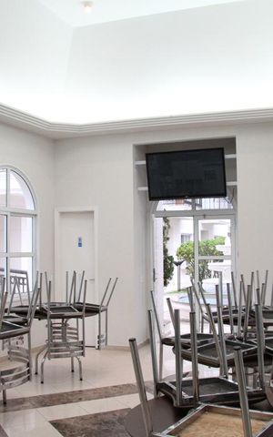Casa à venda com 250m², 3 quartos e 4 vagasSalão de Festass