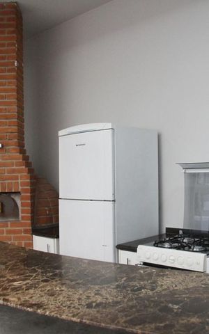 Casa à venda com 250m², 3 quartos e 4 vagasSalão de Festass