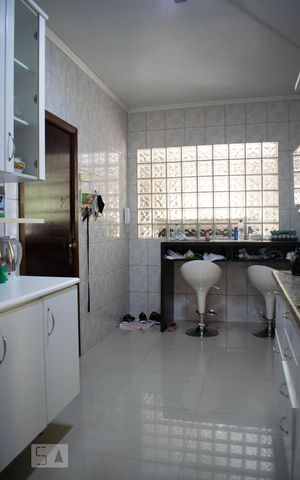 Apartamento à venda com 127m², 3 quartos e sem vagaCozinha