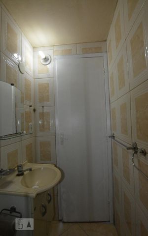 Apartamento à venda com 55m², 2 quartos e 1 vagaBanheiro Social