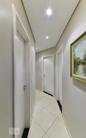 Apartamento à venda com 104m², 3 quartos e 2 vagas Apartamento à venda com 104m², 3 quartos e 2 vagasCorredor - Dormitórios