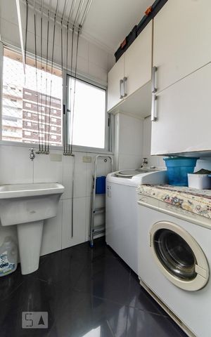 Apartamento à venda com 104m², 3 quartos e 2 vagas Apartamento à venda com 104m², 3 quartos e 2 vagasLavanderia