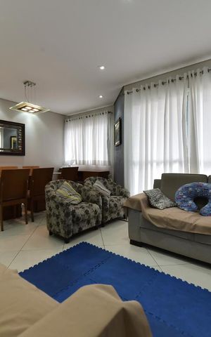 Apartamento à venda com 104m², 3 quartos e 2 vagas Apartamento à venda com 104m², 3 quartos e 2 vagasSala