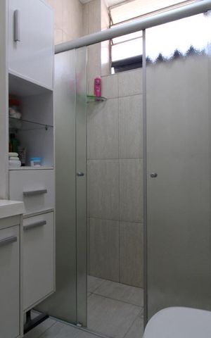 Casa à venda com 169m², 3 quartos e 2 vagasBanheiro comum
